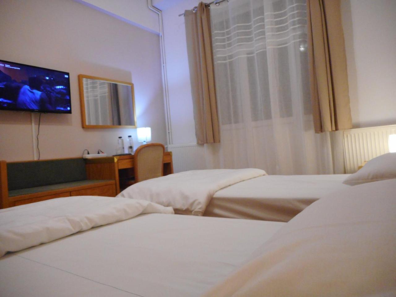 Hotel Holiday Victoria Victoria  Exteriér fotografie